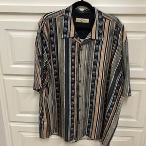Tommy Bahama men’s silk shirt XXL, like new